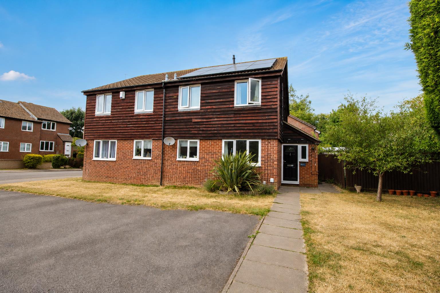 Flodden Drive, Calcot, Reading